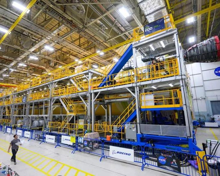 Ракетоноситель Space Launch System получил свой первый двигатель