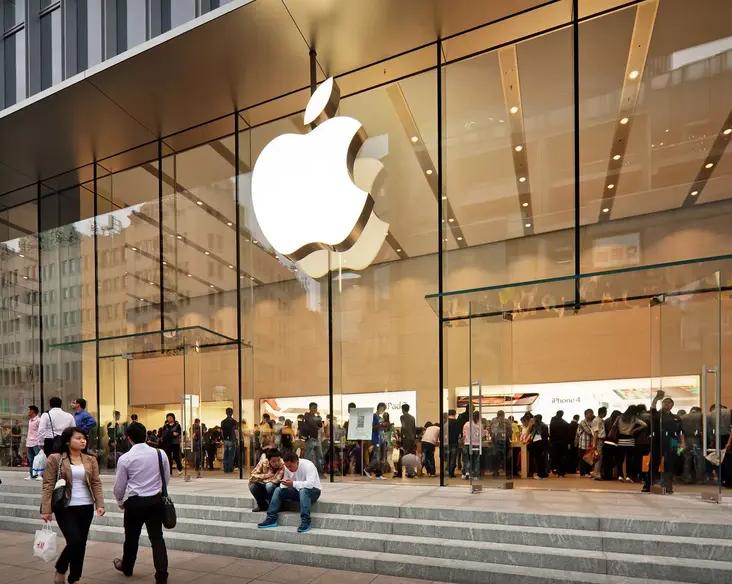 Несмотря на скорый выход нового iPhone 15, Apple переживает не лучшие времена